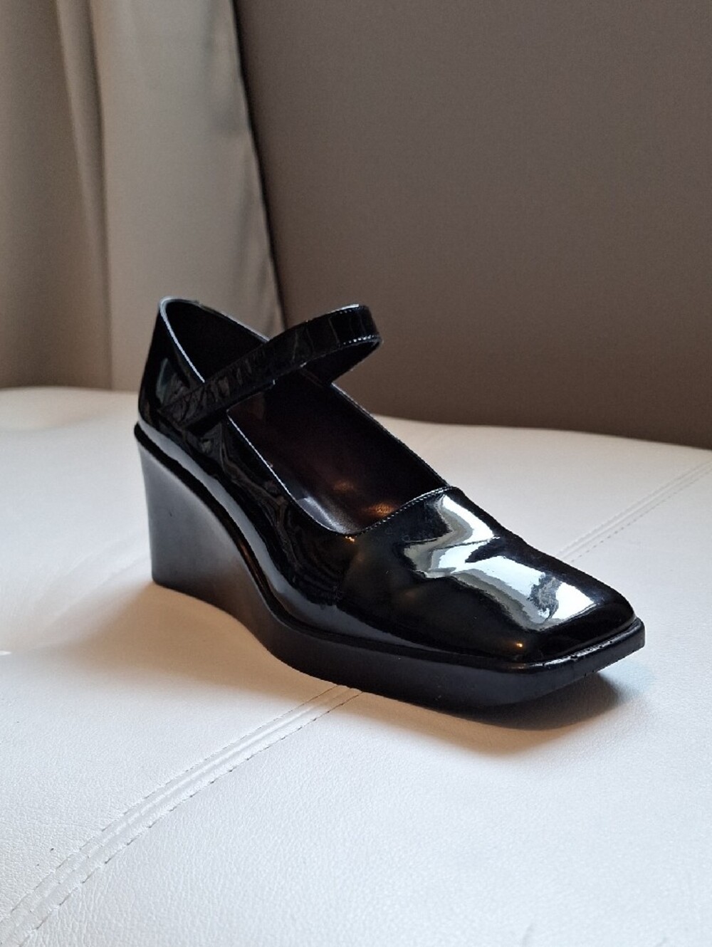 Gama Studio Black Patent Mary Jane Block Heels, Size 6.5/7 US